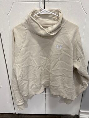Under Armour Cream Rival Slub Fleece Wrap Neck Pullover